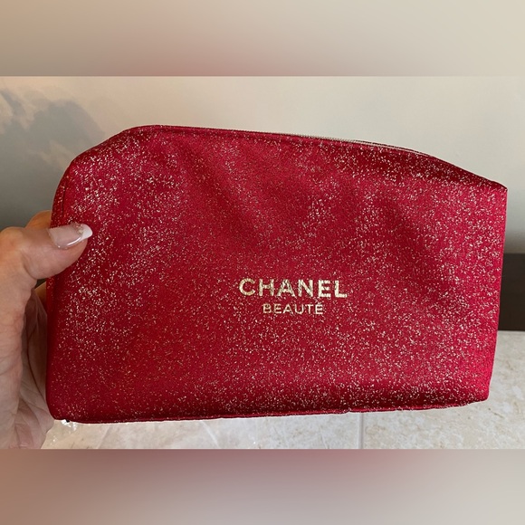 Chanel Beauty red and gold cosmetic pouch. Brand new in package.100% Authentic. - Picture 2 of 13